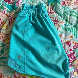 Electric Turquoise Lululemon Hotty Hots High-Rise 4 in